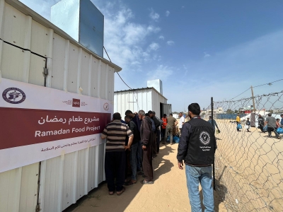 PARC, in partnership with the Unified Palestinian Appeal Foundation, has completed the distribution of 1550 parcels of fresh vegetables to displaced families in the Mawasi area of Khan Yunis, south of the Gaza Strip