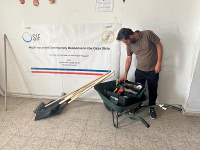 The Palestinian Agricultural Development Association (PARC) provides emergency equipment to several shelters in the Central Governorate