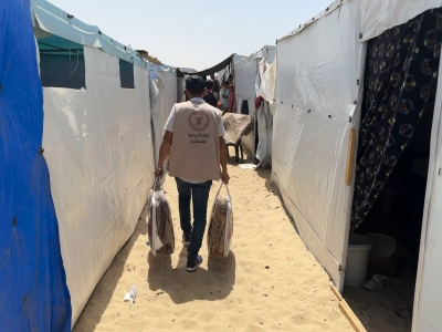 PARC provided summer blankets to displaced families in Rafah