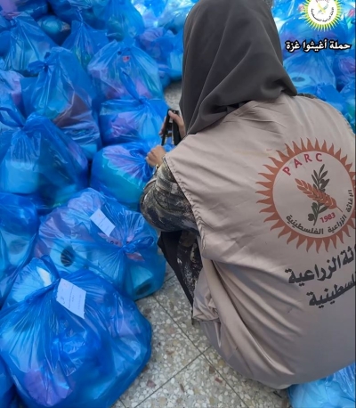 الإغاثة  الزراعية تنتهي من توزيع 200 طرد  صحي على تجمعات الخيام ومراكز الإيواء في محافظة رفح جنوب قطاع غزة